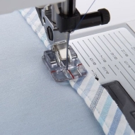 PFAFF ЛАПКА ДЛЯ ВШИВАНИЯ ТОНКОГО КАНТА 1мм  820918096 фото №3